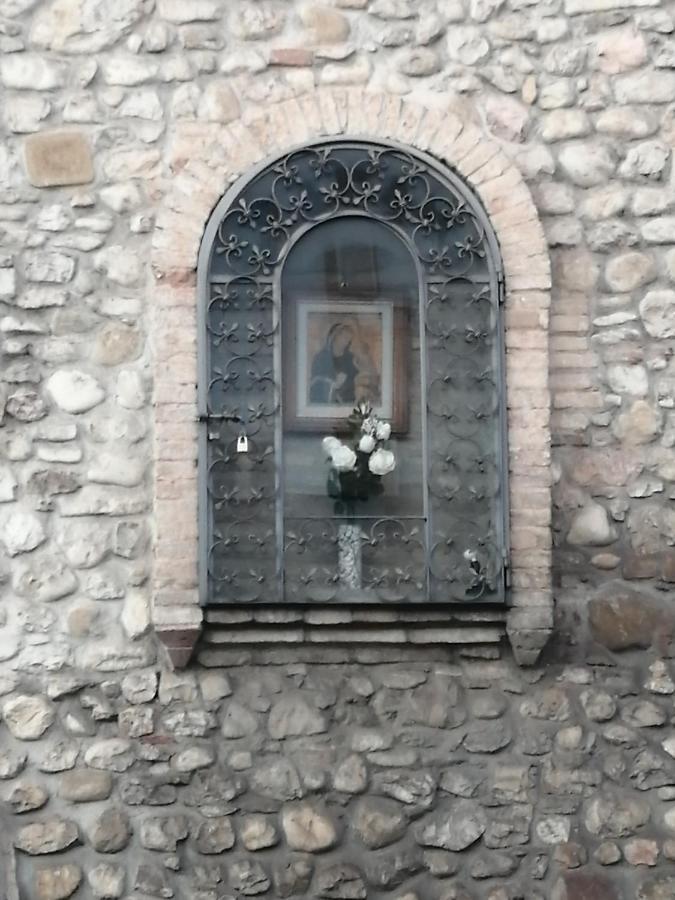 Sulle Orme Di Francesco Appartamento Blu Bastia Umbra Kültér fotó